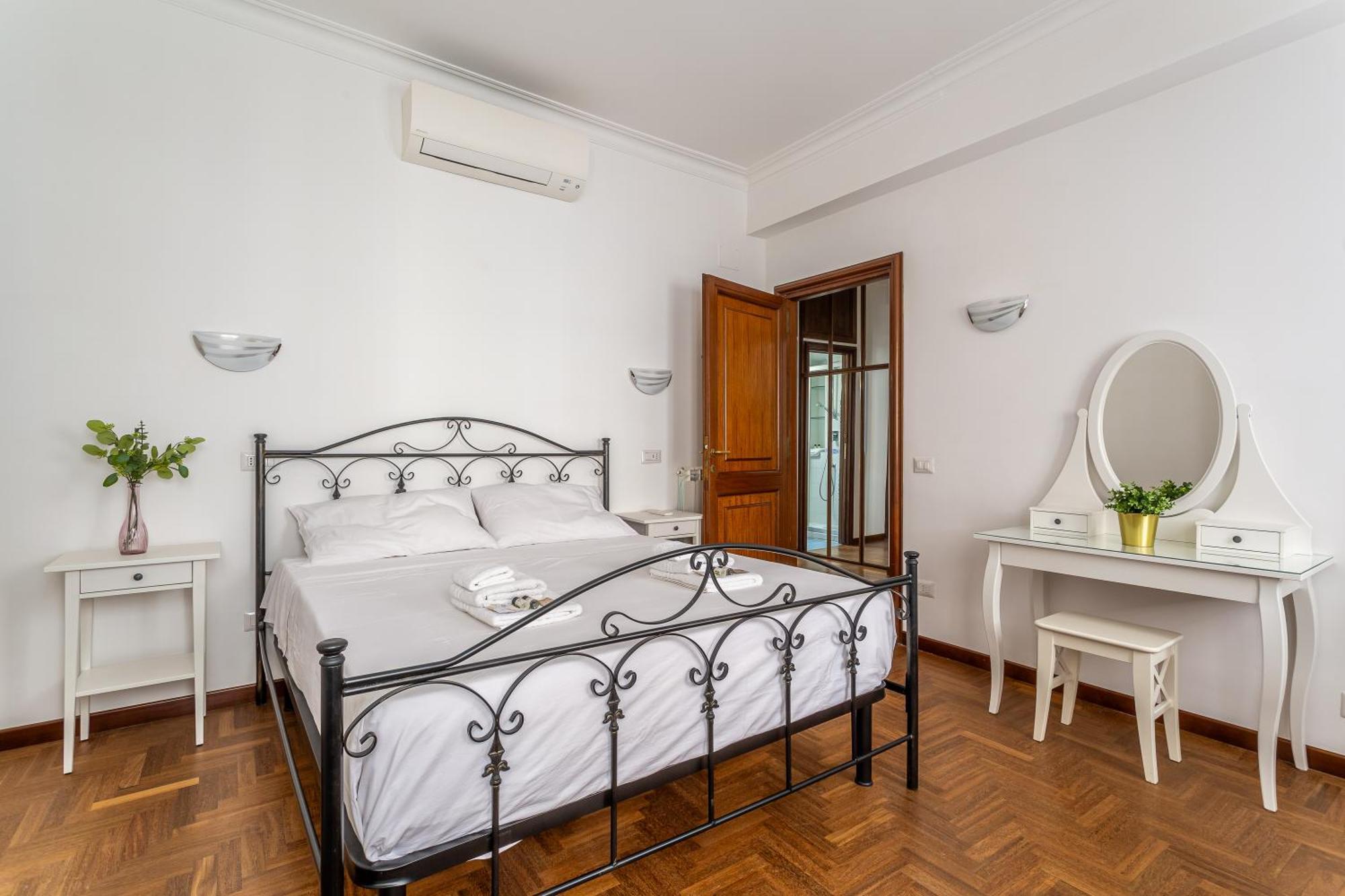 Iflat Vatican Spacious Apartment With Terrace Рим Экстерьер фото